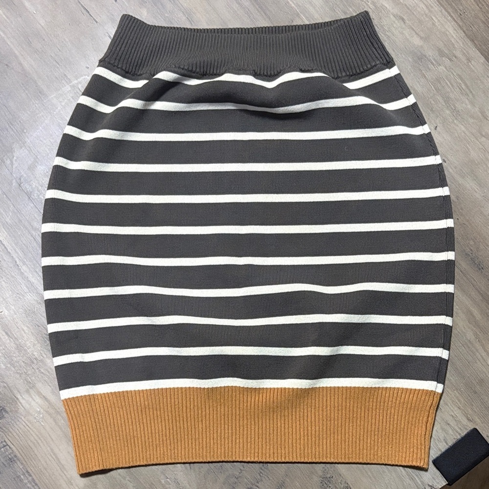 Guess by Marciano Green & White Striped Pencil Skirt with Tan Hem